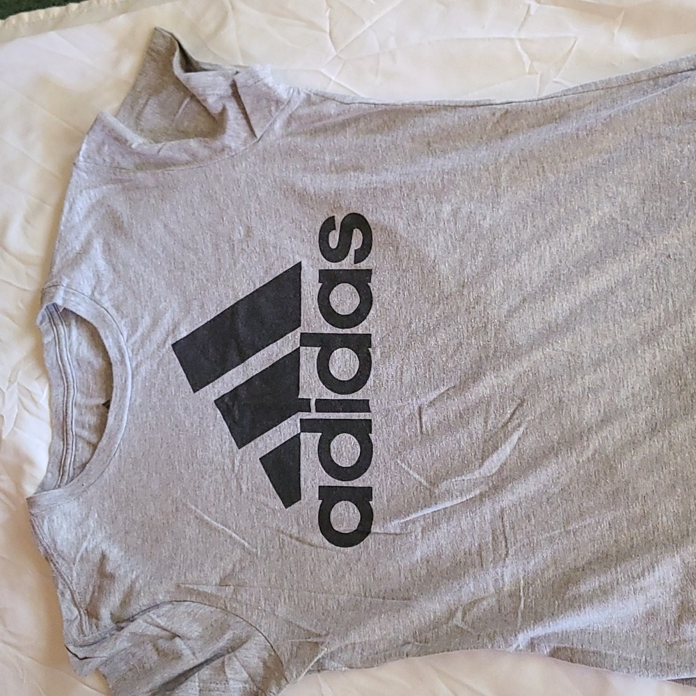 Adidas top